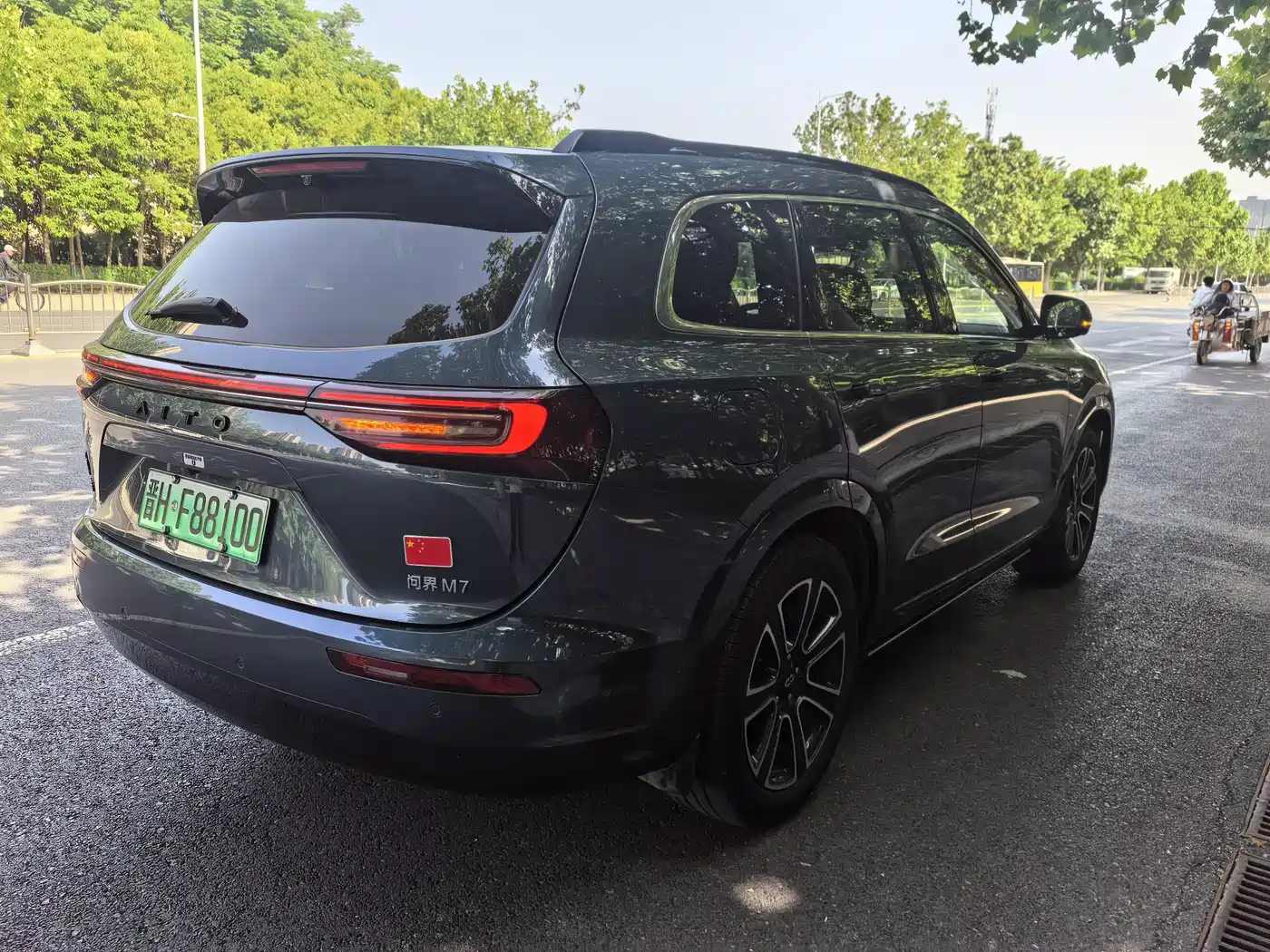 AITO Wenjie AITO M7 2024 1.5T Smart Drive 4WD Ultra 6-seater фото 4