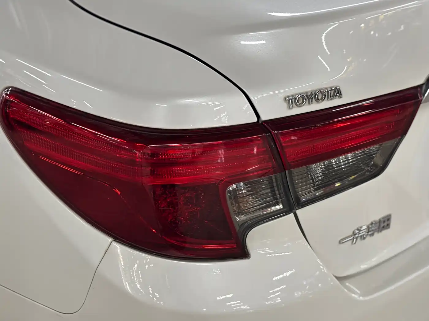 Toyota Reiz 2013 2.5S Elite Edition фото 4