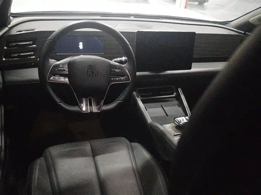 BYD Qin L 2024 DM-i 120KM Superior Edition фото 12