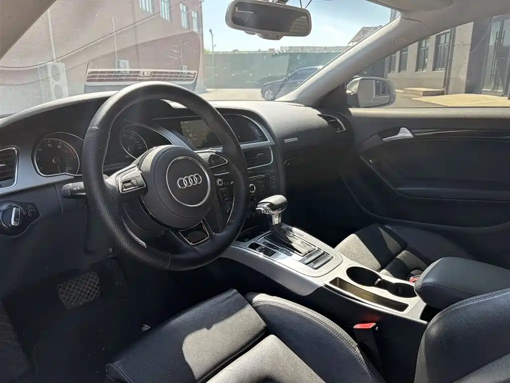 Audi A5 (Import) 2013 Coupe 40 TFSI quattro Style Edition фото 7