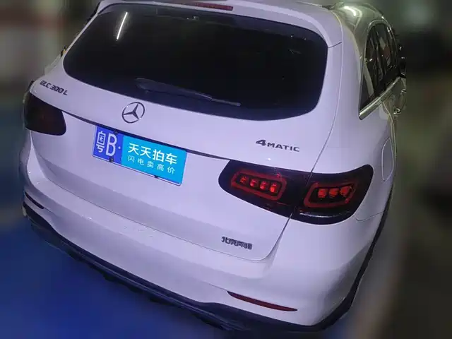 Mercedes-Benz GLC 2021 GLC 300 L 4MATIC Sporty — фото 2