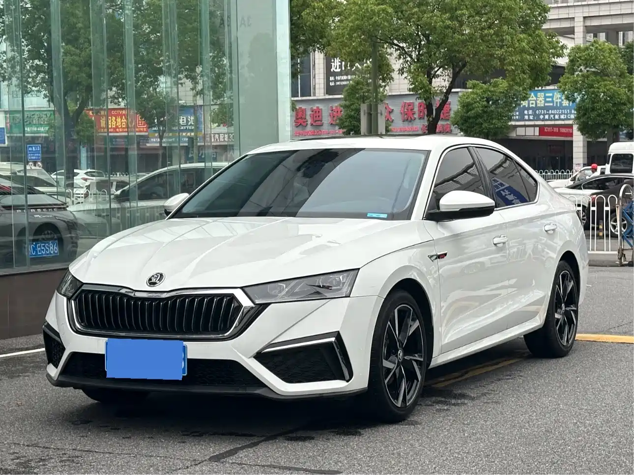 Škoda Octavia 2023 Facelift PRO TSI280 Premium Edition