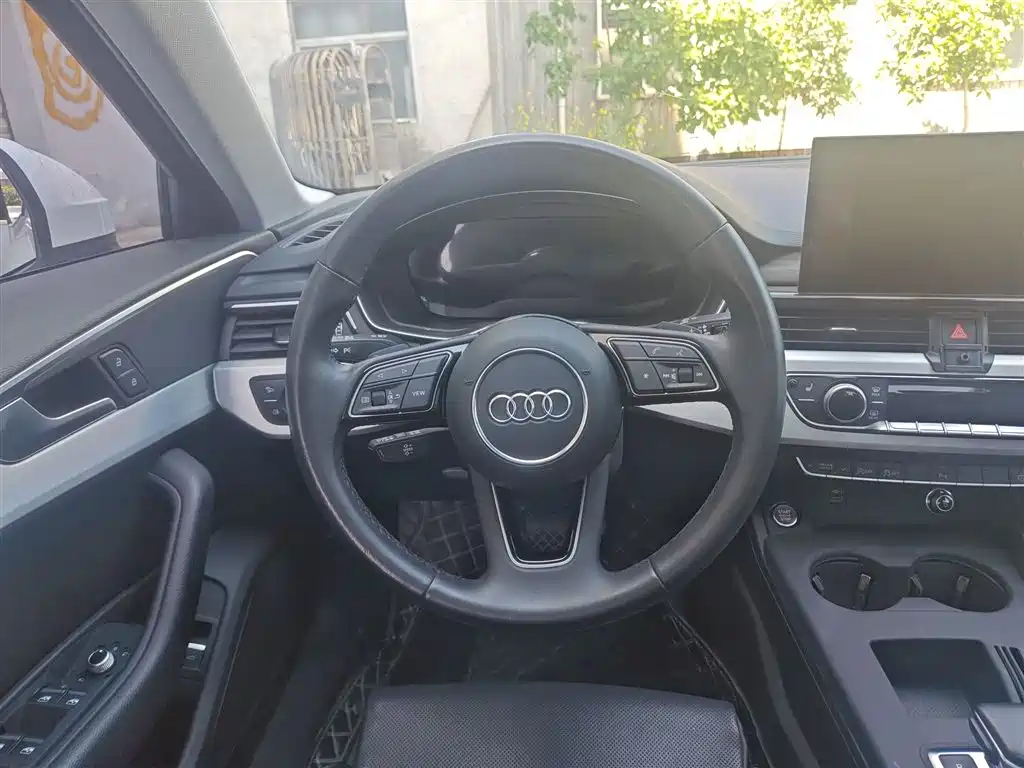 Audi A4L 2023 40 TFSI Fashion Dynamic фото 19
