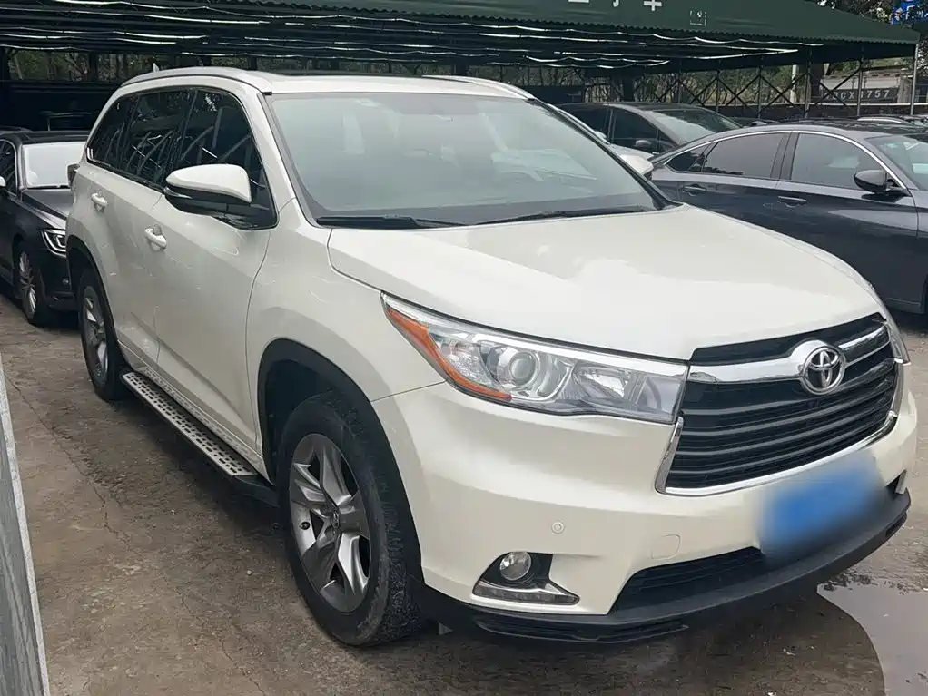 Toyota Highlander 2017 2.0T 2WD Premium 7-Seater фото 32