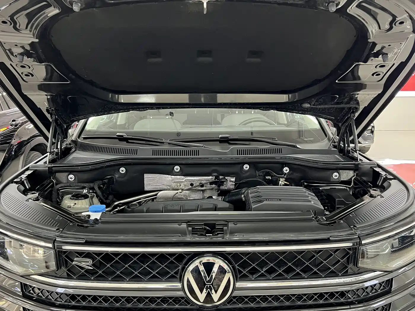 Volkswagen Talagon 2024 380TSI 4WD R-Line Touring фото 15
