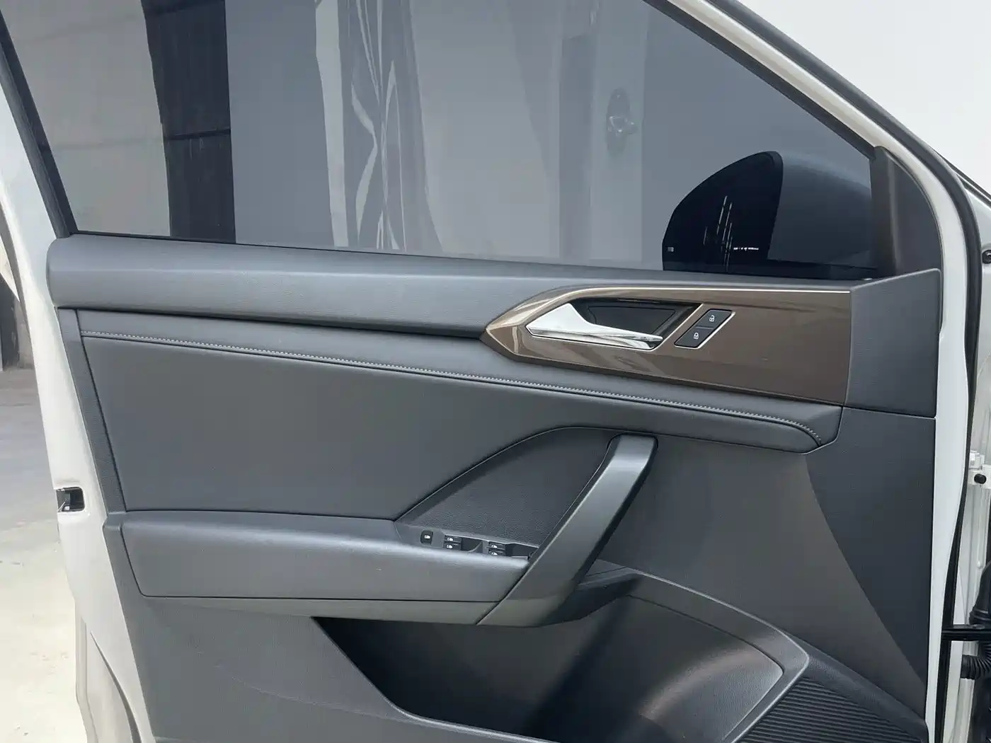 Volkswagen Tharu, миниатюра 22