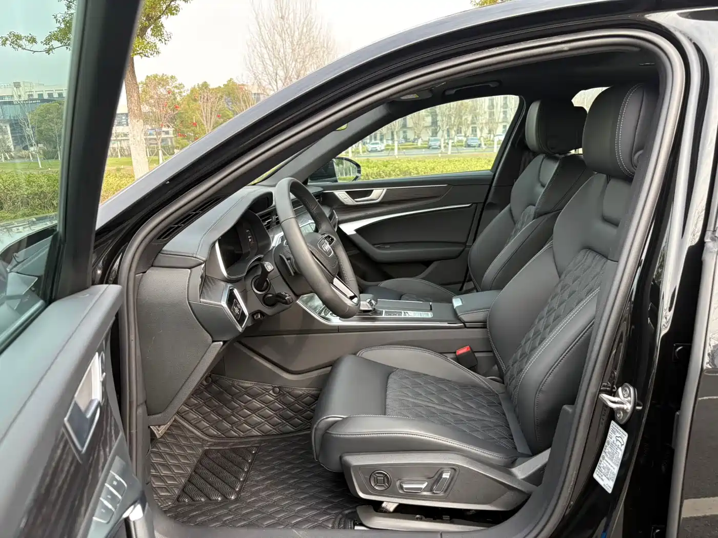 Audi A6L 2025 Model Year Facelift 45 TFSI quattro Premium Sport фото 9