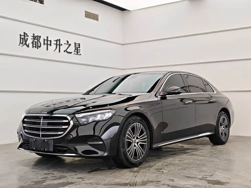 Photo 1 - Mercedes-Benz E-Class