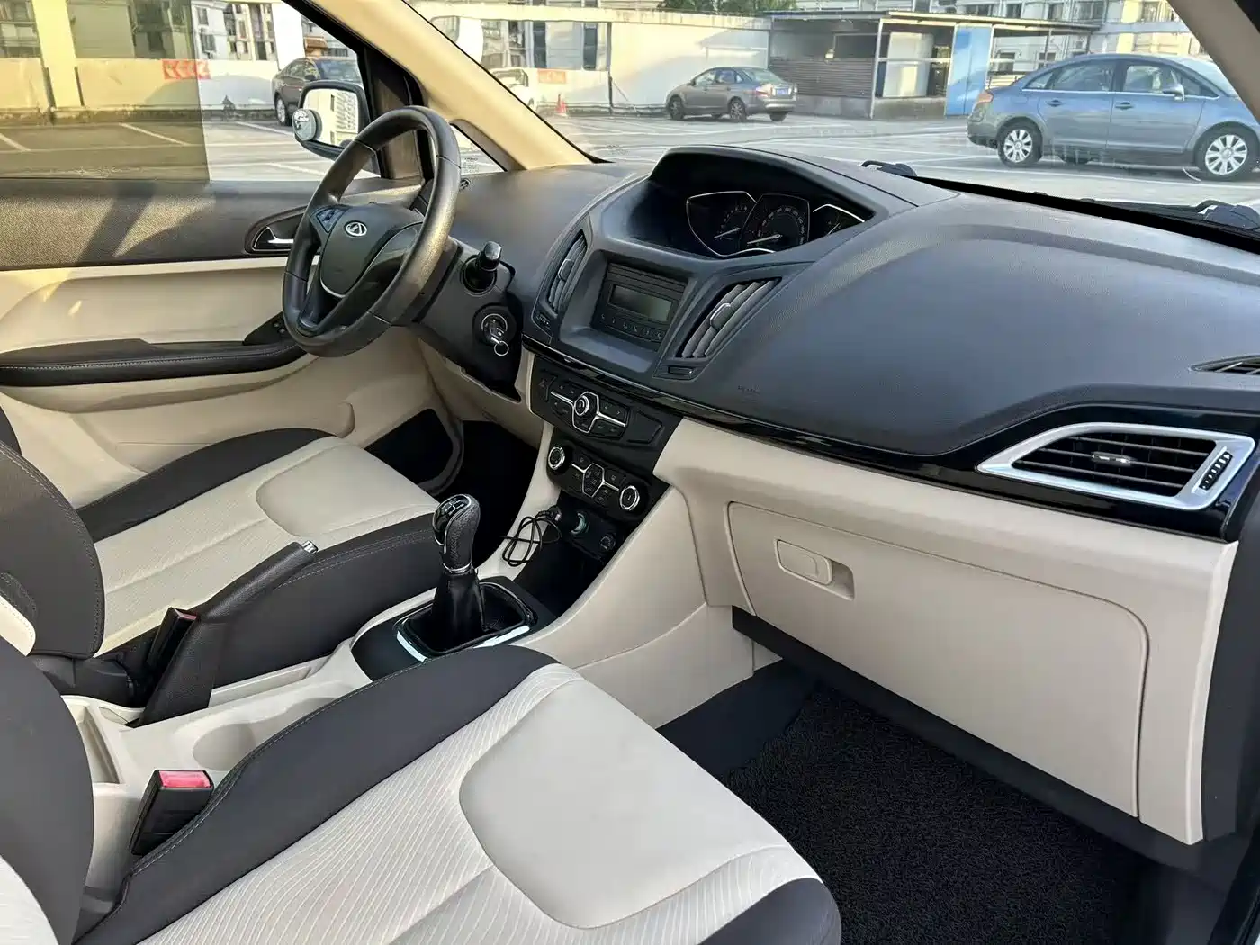 Chery Arrizo M7 2016 2015 1.8L Manual Comfort Edition 232-seat