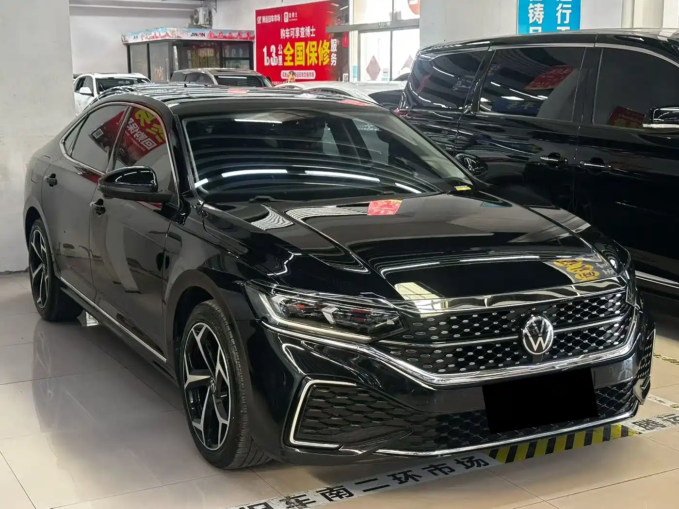 Volkswagen Passat 2022 330TSI Starlight Elite Edition фото 3