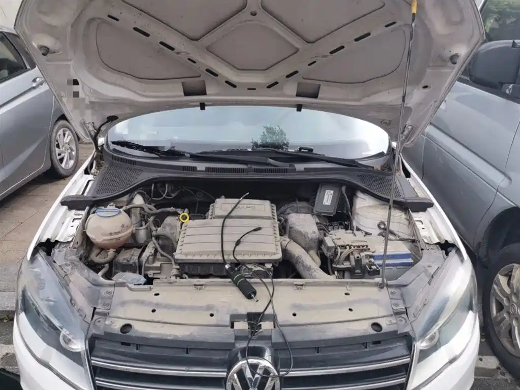 Volkswagen Jetta 2013 1.6L Manual Comfort фото 16