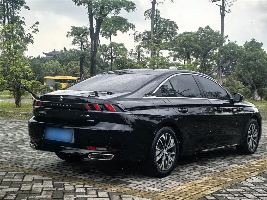 Peugeot 508 2021 508L 400THP PureTech Driving Control Edition фото 25