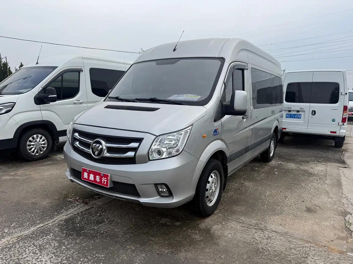 Foton Tuyano 2024 2024 Jixiang Multi-function 2.0T Automatic Long Wheelbase Medium Roof Single Rear Tire 6/7/9-seater