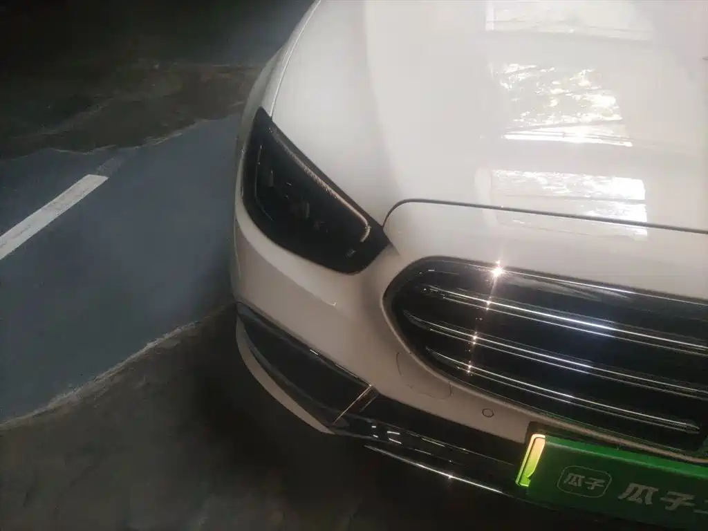 Mercedes-Benz E-Class New Energy 2022 Facelift II E 350 e L Plug-in Hybrid Sedan фото 7