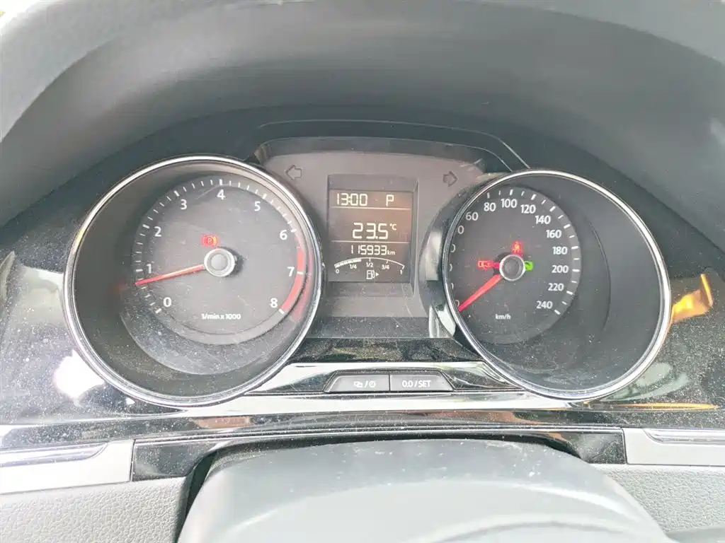 Volkswagen Bora 2014 1.6L Automatic Comfort Edition фото 7