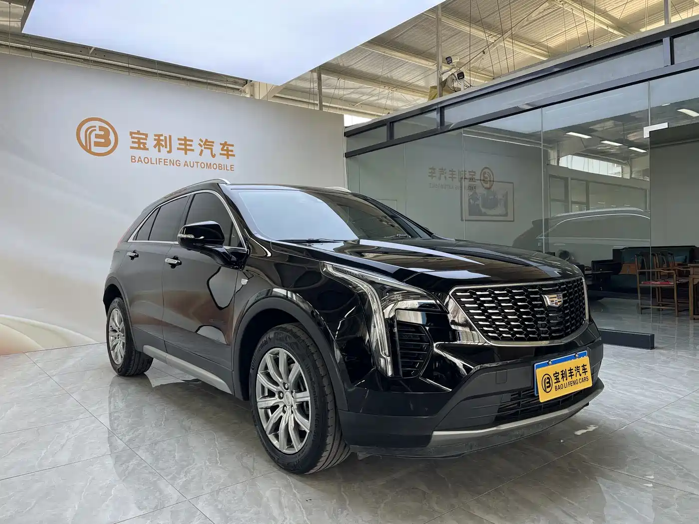 CADILLAC XT4