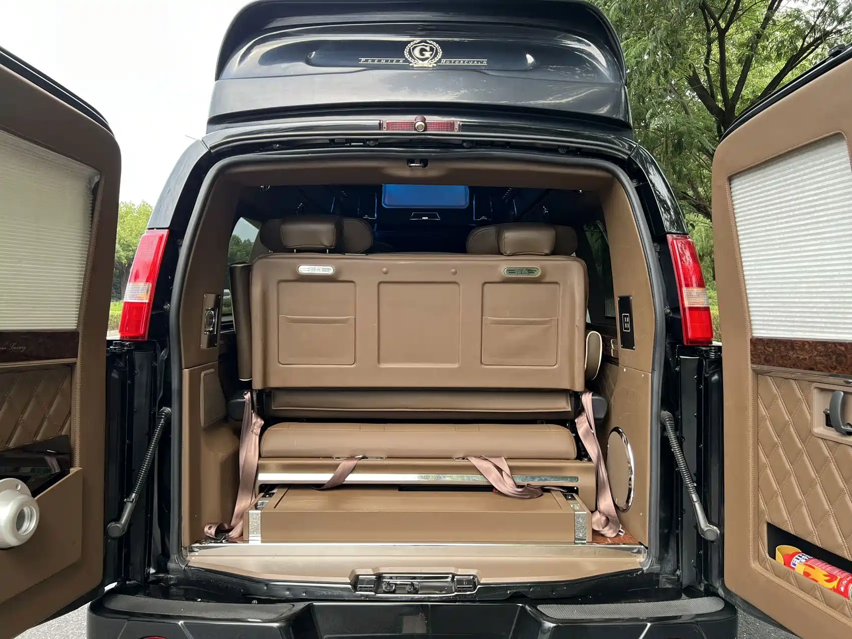 Фото 19 - GMC Savana