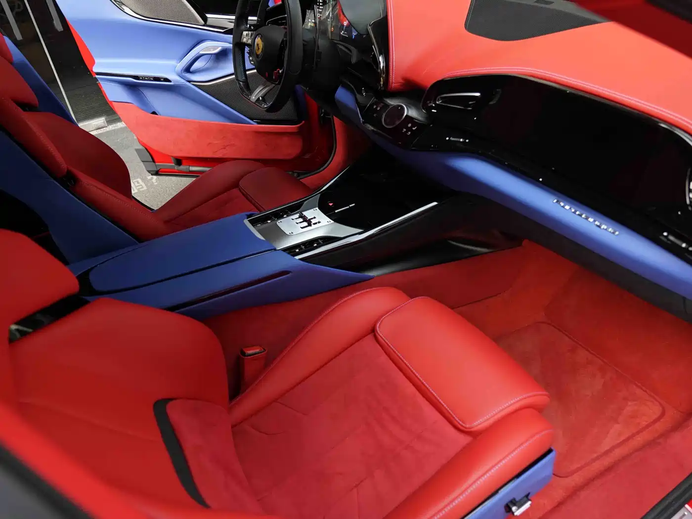Ferrari Purosangue 2025 2023 6.5L V12