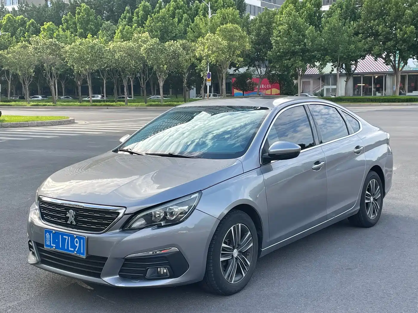 Peugeot 308 2016 1.6L Automatic Luxury