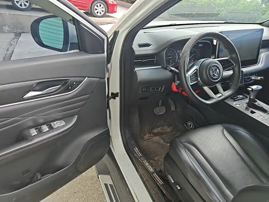 Dongfeng Fengguang Fengguang 580Pro 2020 2020 280TGDI CVT Intelligent Leader