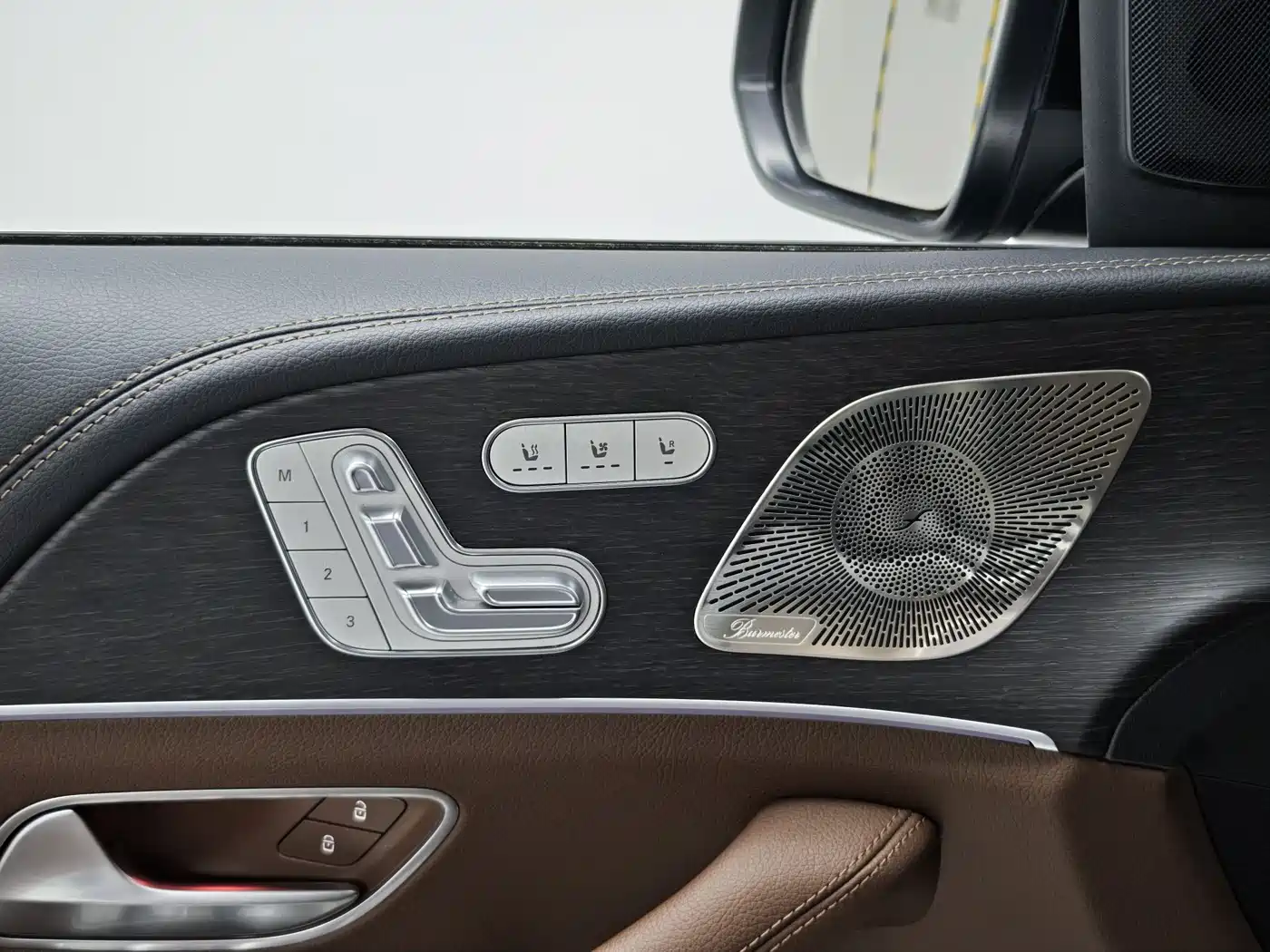 Mercedes-Benz GLS 2024 GLS 450 4MATIC Fashion Edition фото 15