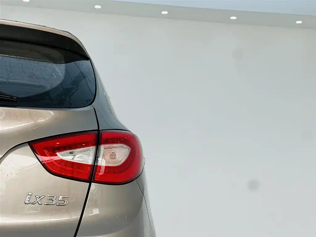 Hyundai Beijing Hyundai ix35 2013 2.0L Auto 2WD Smart GLS China IV фото 11