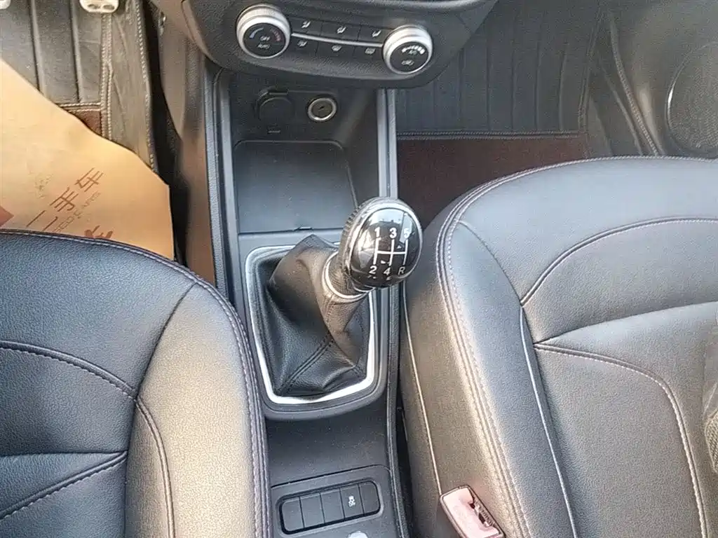Haval H1 2016 Facelift Blue Label 1.5L Manual Luxury фото 14