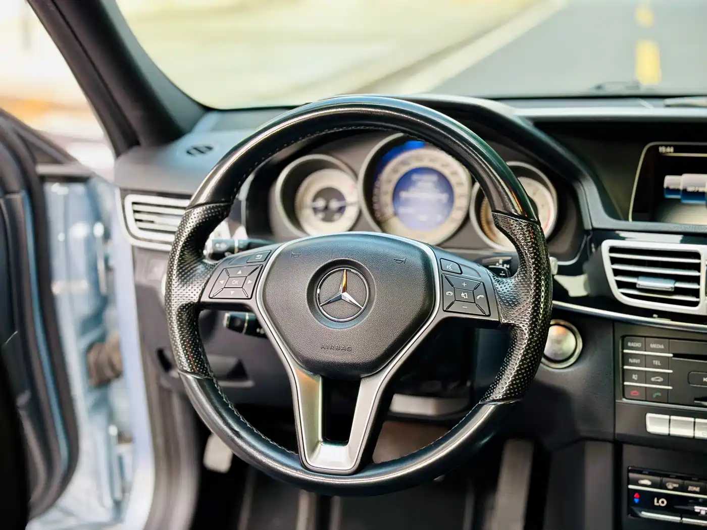 Mercedes-Benz E-Class 2015 Facelift E 260 L Sport фото 17