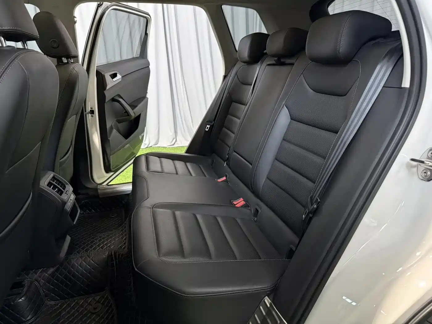 Volkswagen Tharu, миниатюра 7