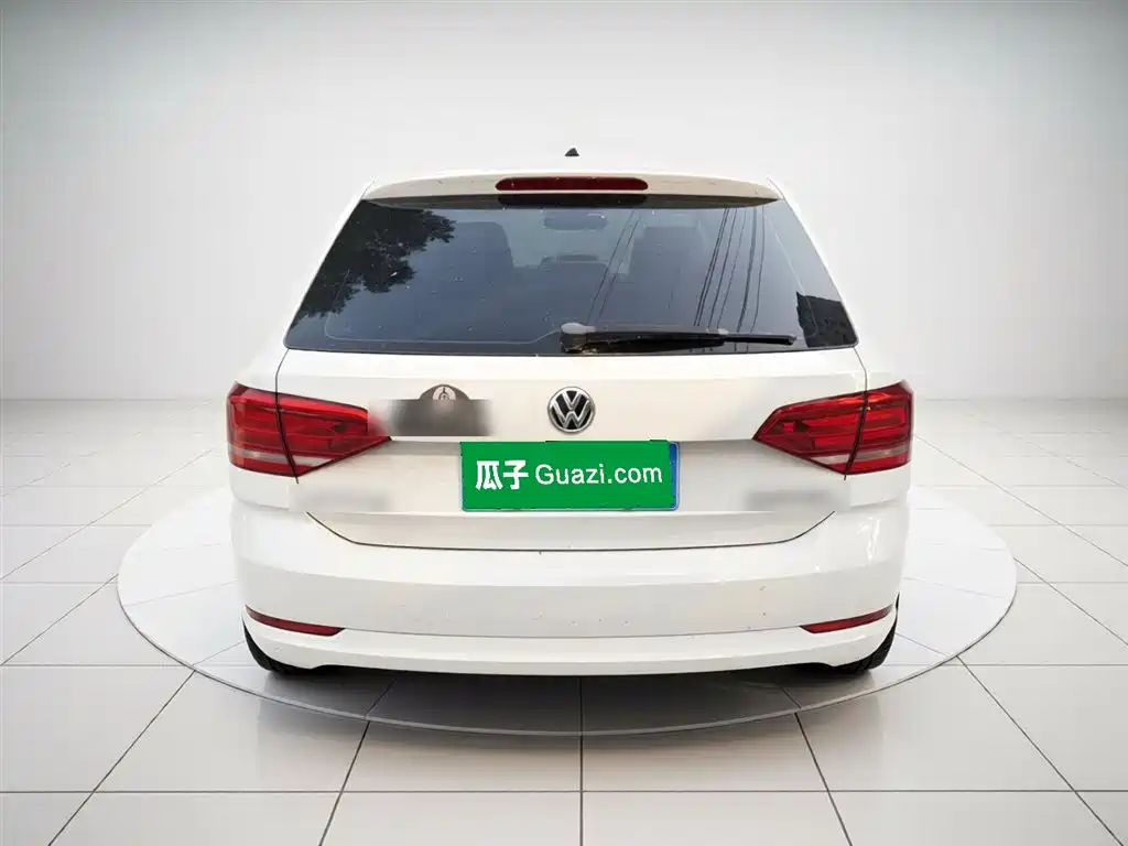 Volkswagen Santana 2015 Gran Santana 1.6L Manual Trend фото 3