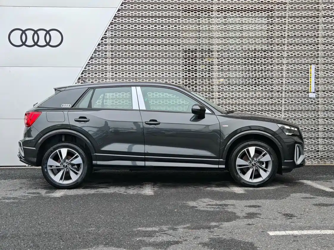 Audi Q2L 2025 2025 35TFSI Fashion Dynamic