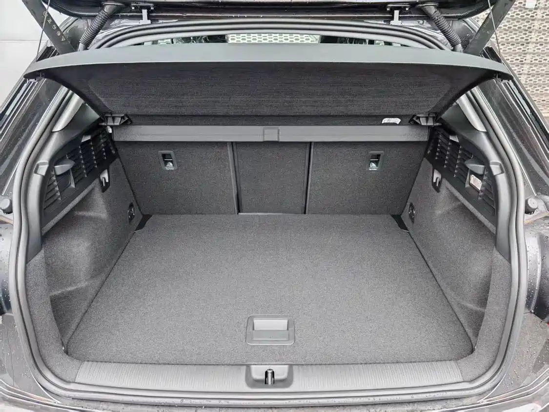 Audi Q2L 2025 2025 35TFSI Fashion Dynamic