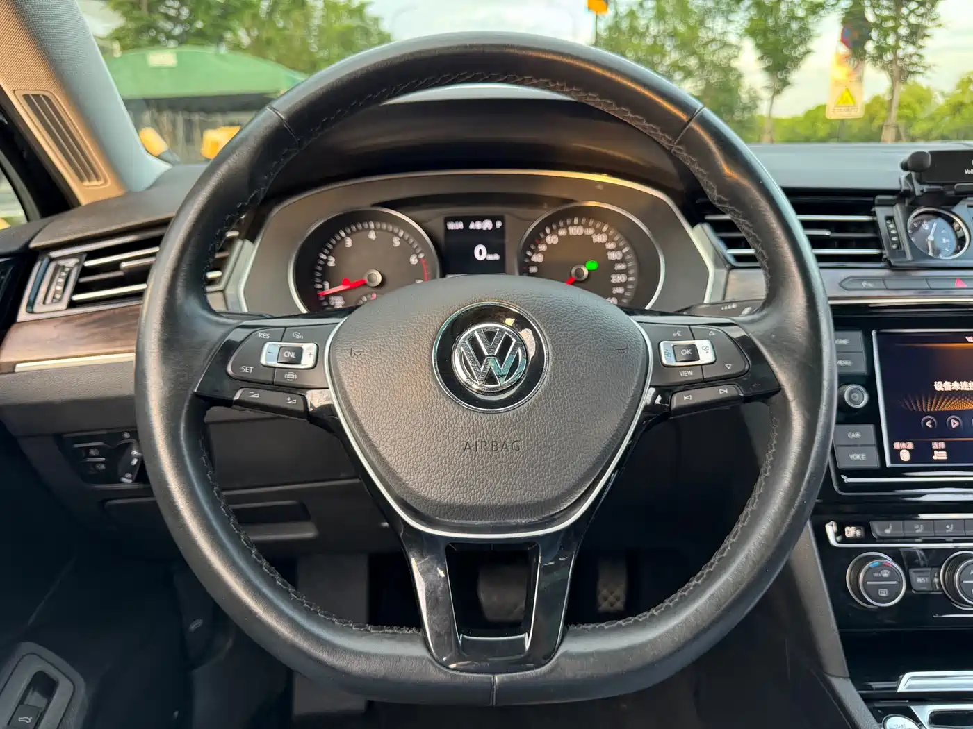 Volkswagen Magotan 2019 330TSI DSG Luxury Class China VI фото 21