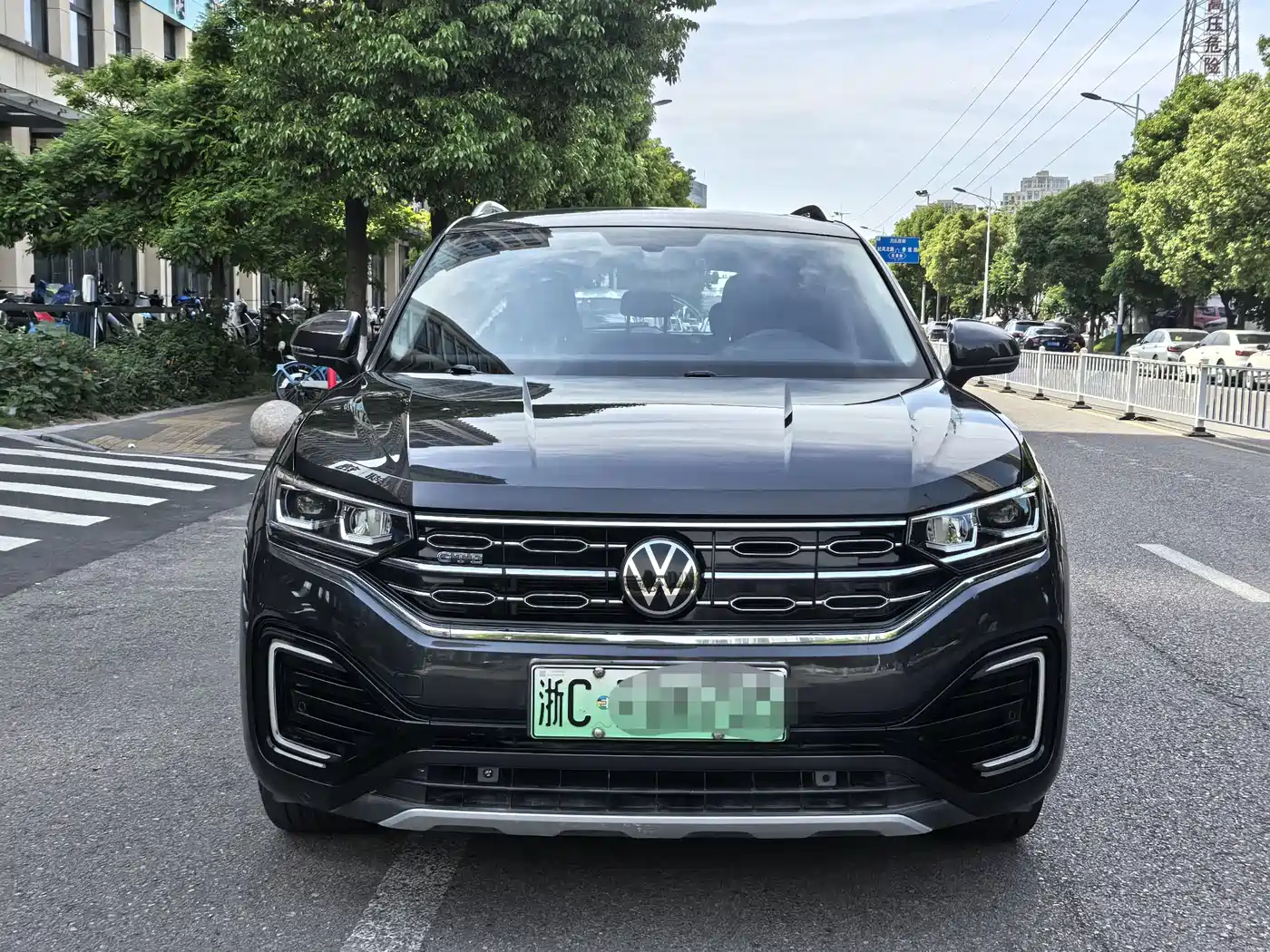 Volkswagen Tayron GTE Plug-in Hybrid 2022 1.4T Luxury фото 2