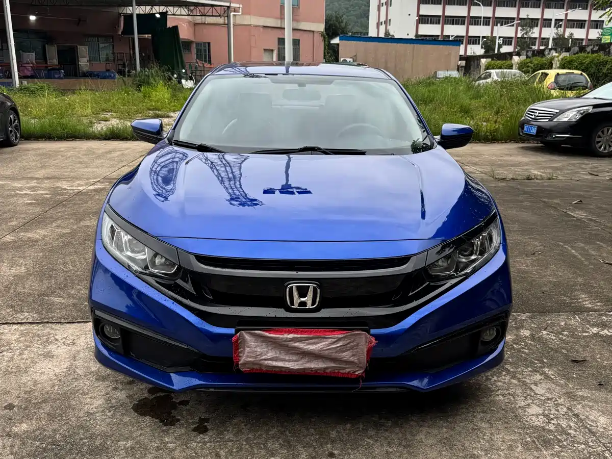 Фото 2 - Honda Civic