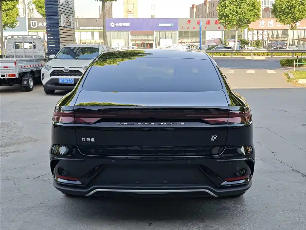 BYD HAN