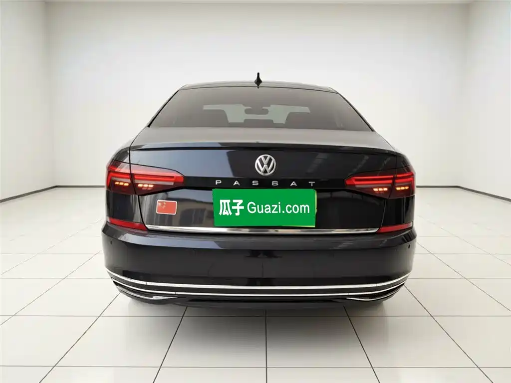 Volkswagen Passat 2020 380TSI Flagship Edition China VI фото 3