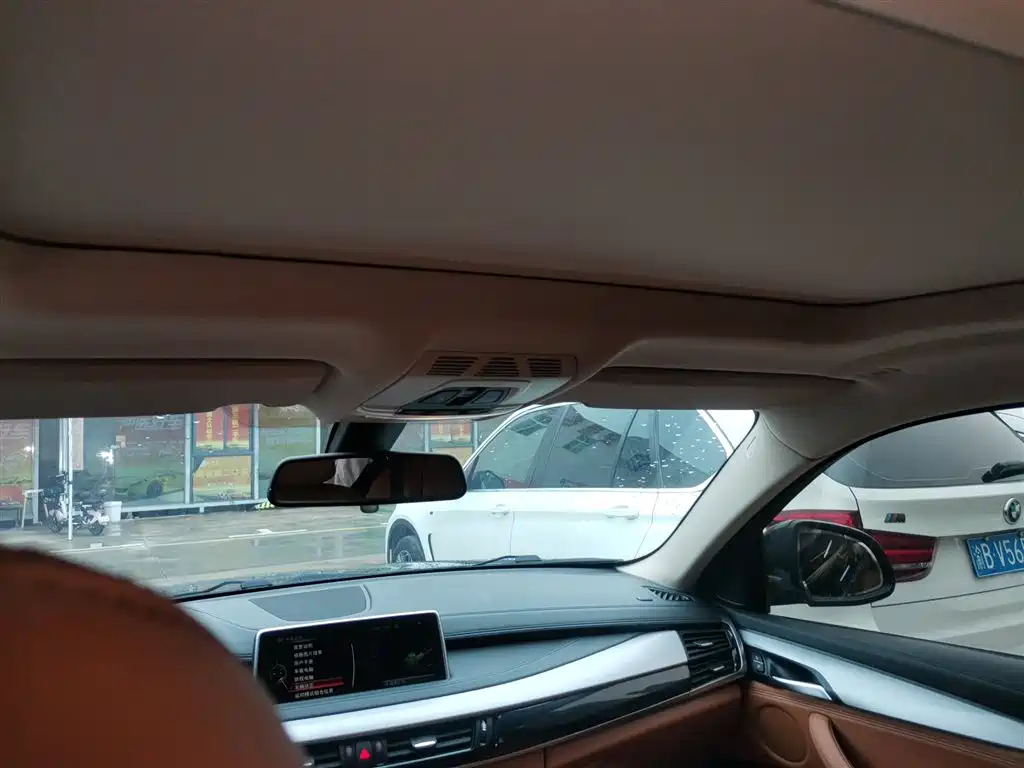 BMW X6 2015 xDrive35i Leading Type фото 14