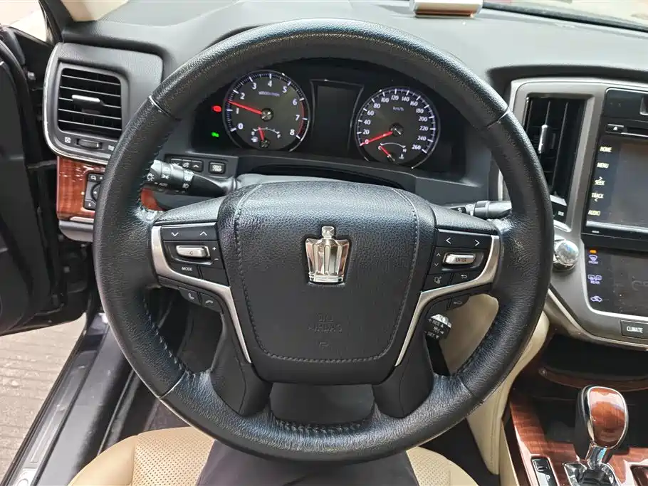 Toyota Crown 2015 2.0T Fashion фото 15