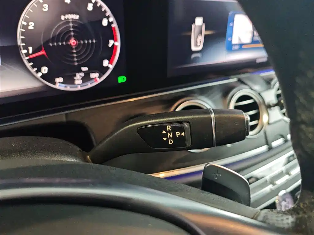 Mercedes-Benz E-Class 2018 Facelift E 200 L Sport 4MATIC фото 10
