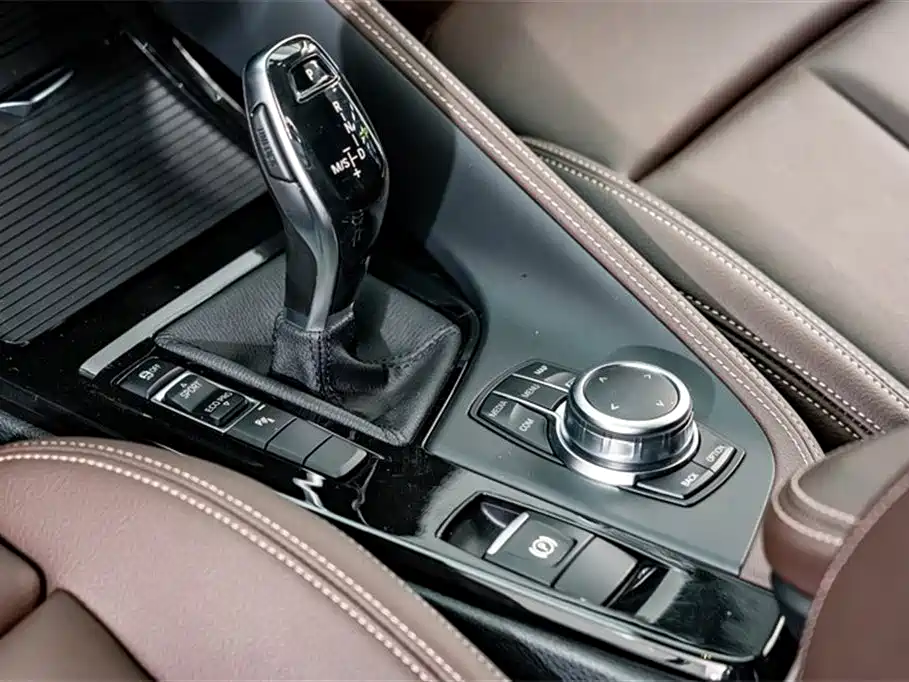 BMW X2 2023 sDrive25i M Sport Shadow Edition фото 11
