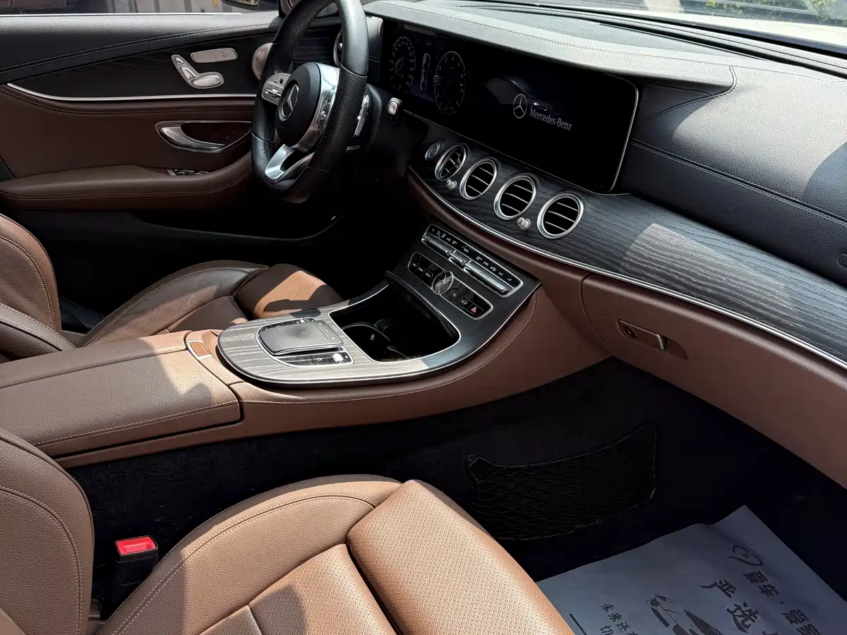 Mercedes-Benz E-Class 2020 Model E 260 L Sport фото 12