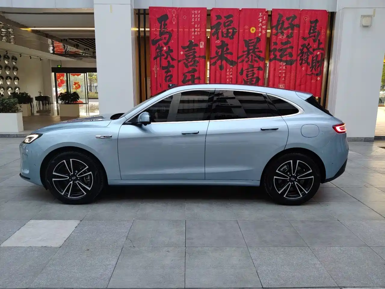 AITO Wenjie AITO M5 2024 Pure Electric Max RWD Advanced Smart Driving Edition фото 9