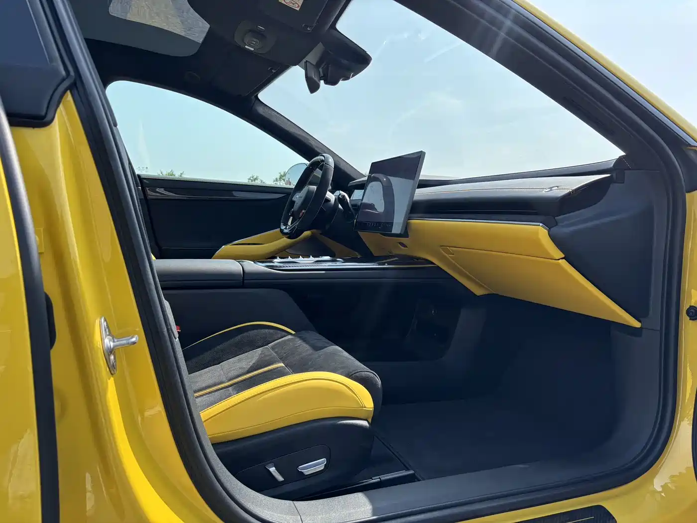 XIAOMI CAR XIAOMI SU7 ULTRA