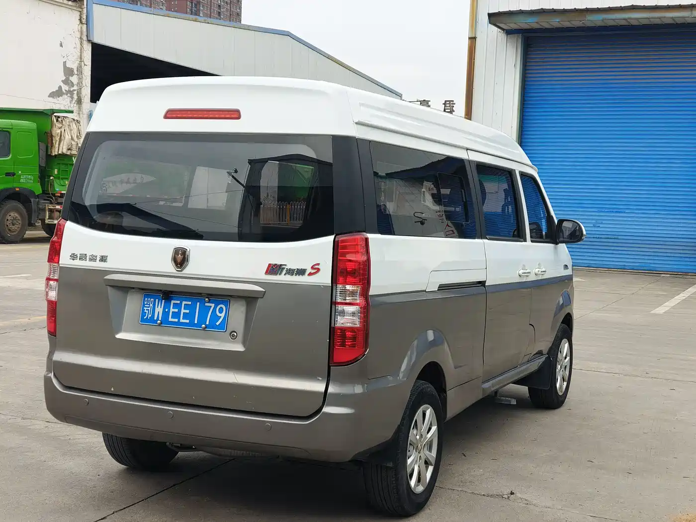 Jinbei New Hiace S 2022 2021 1.5L Fortune Central Air-conditioned Passenger Vehicle China VI SWC15M