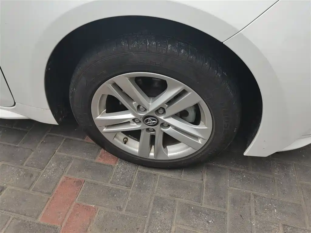 Toyota Levin 2022 Dual Engine 1.8H E-CVT Luxury Edition фото 26