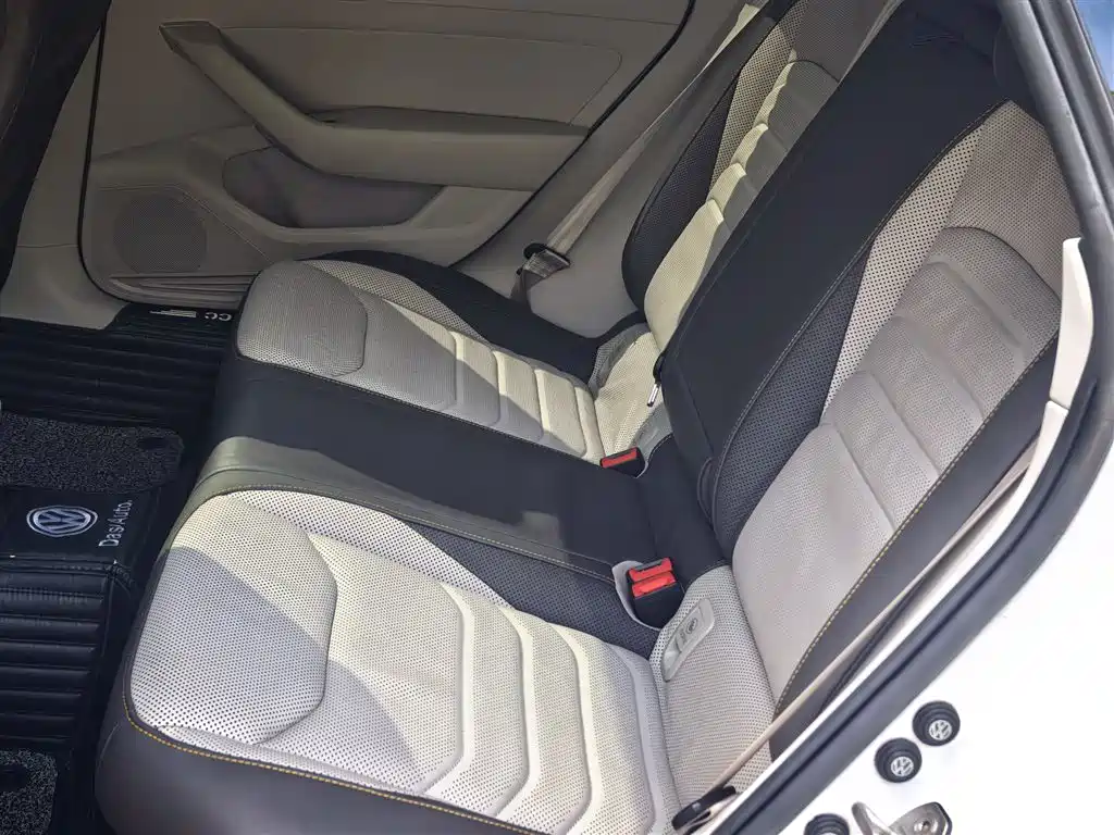 Volkswagen FAW-Volkswagen CC 2019 380TSI Glamour Edition China V фото 20