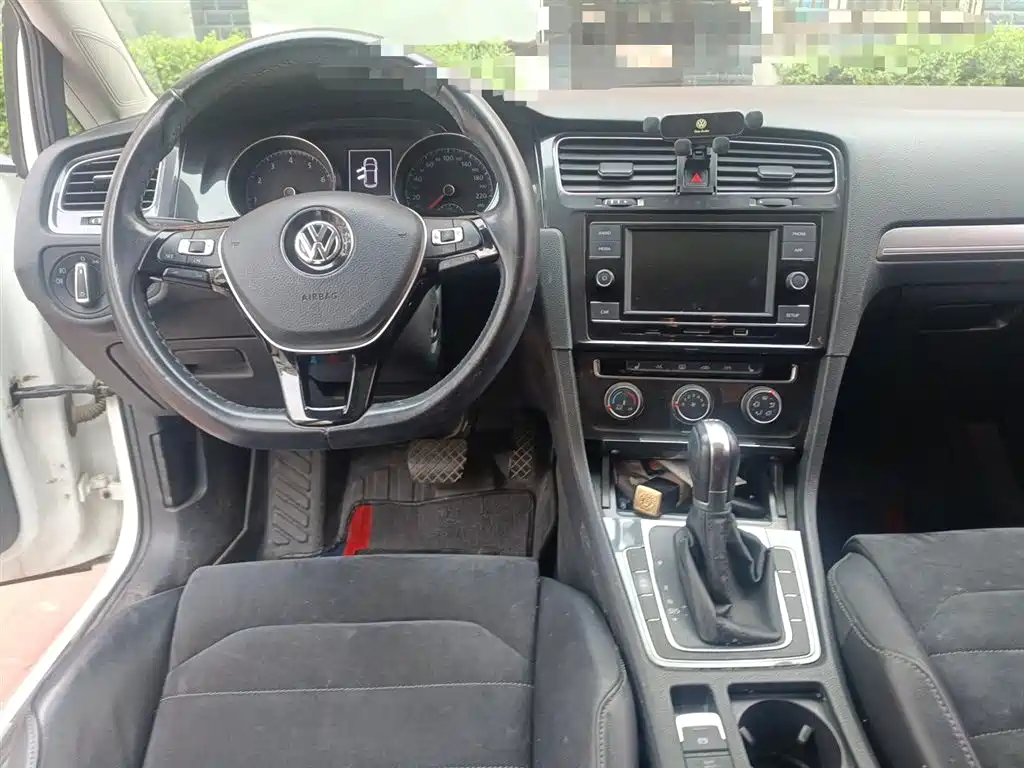 Volkswagen Golf 2018 230TSI Automatic Comfort фото 13