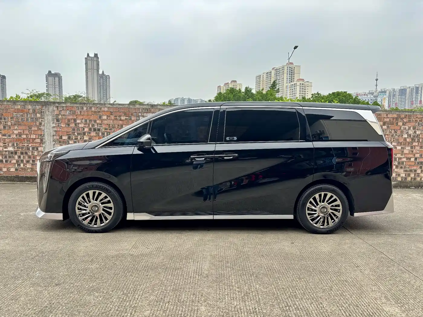 GAC Trumpchi Trumpchi M8 2023 Model Master Series 400T Flagship Edition фото 7