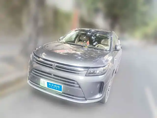 AITO Wenjie AITO M7 2024 1.5T Smart AWD Max Edition 5-Seater — фото 1